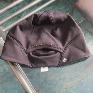 Lululemon Beanie with pony tail cut out